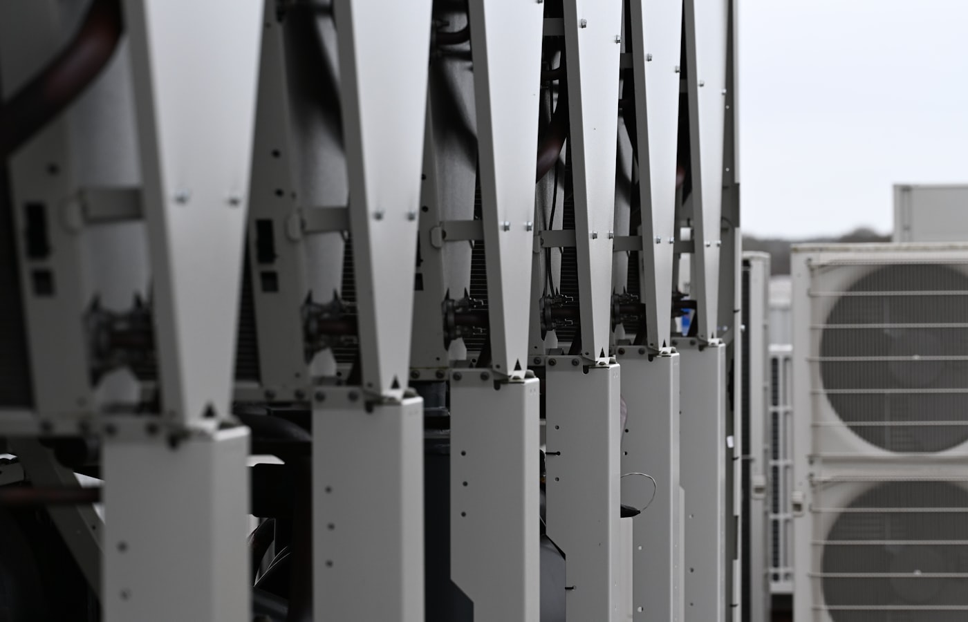PURO Kalkschutz in der Kältetechnik: zentrale Installation im Kühlkreislauf vor Kühlturm und Wärmetauschern