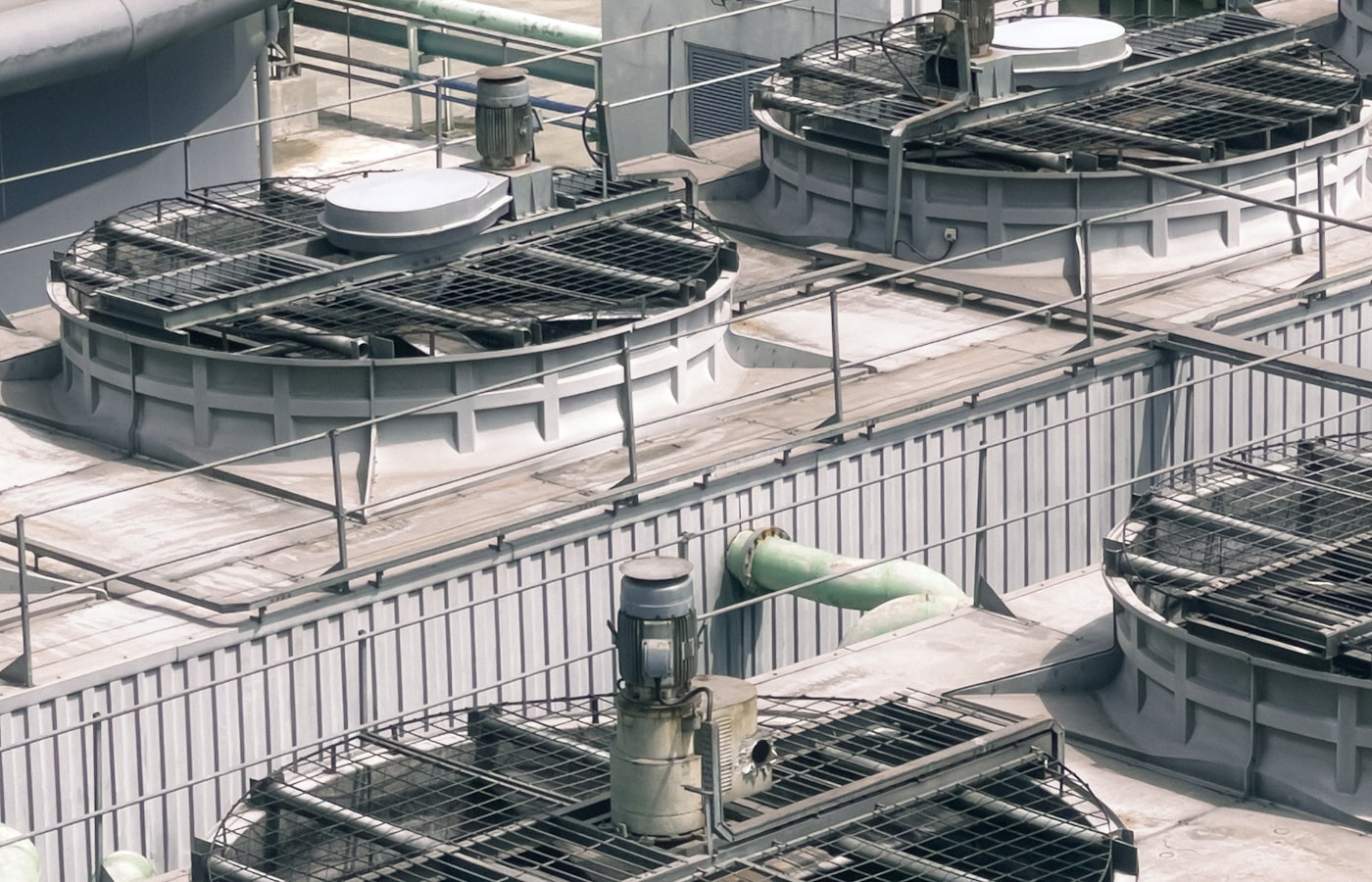 PURO Kalkschutzanlage für Kühlanlagen, Kühltürme und Wärmetauscher – weniger Kalkablagerungen in der Kältetechnik